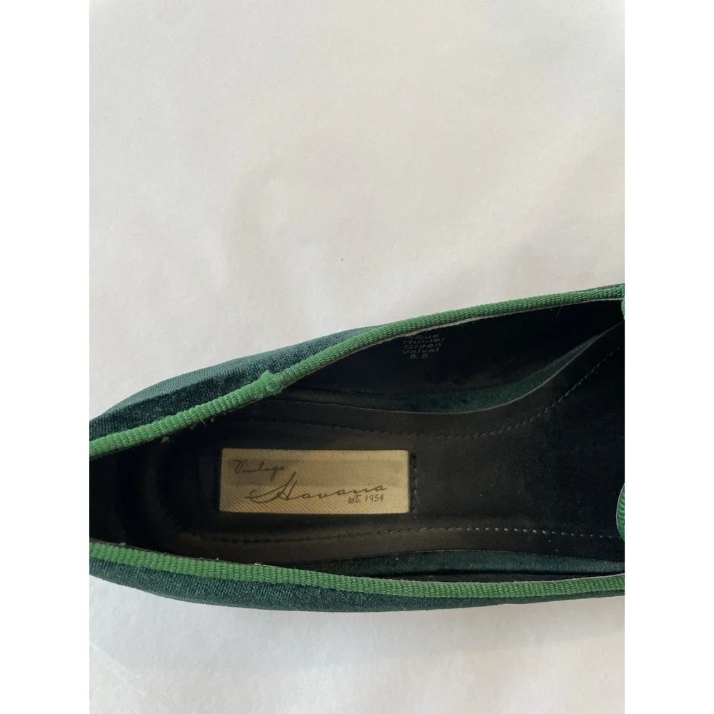 Vintage Havana Green Velvet‎ Flats Beaded Bees Dragonflies Holiday Old Money 8.5